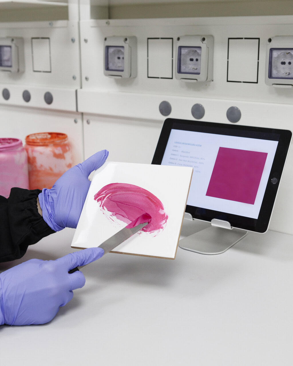 Lipstick experience online