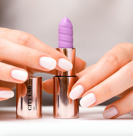 Lipstick experience in store